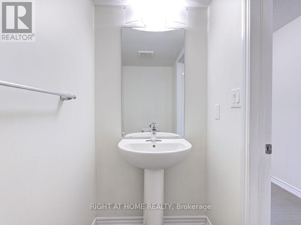 121 Scarletwood Street, Hamilton, Ontario  L8J 0K8 - Photo 25 - X12809766