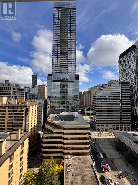 1605 - 380 Dundas Street W, Toronto, Ontario  M5T 1G2 - Photo 18 - C12809772