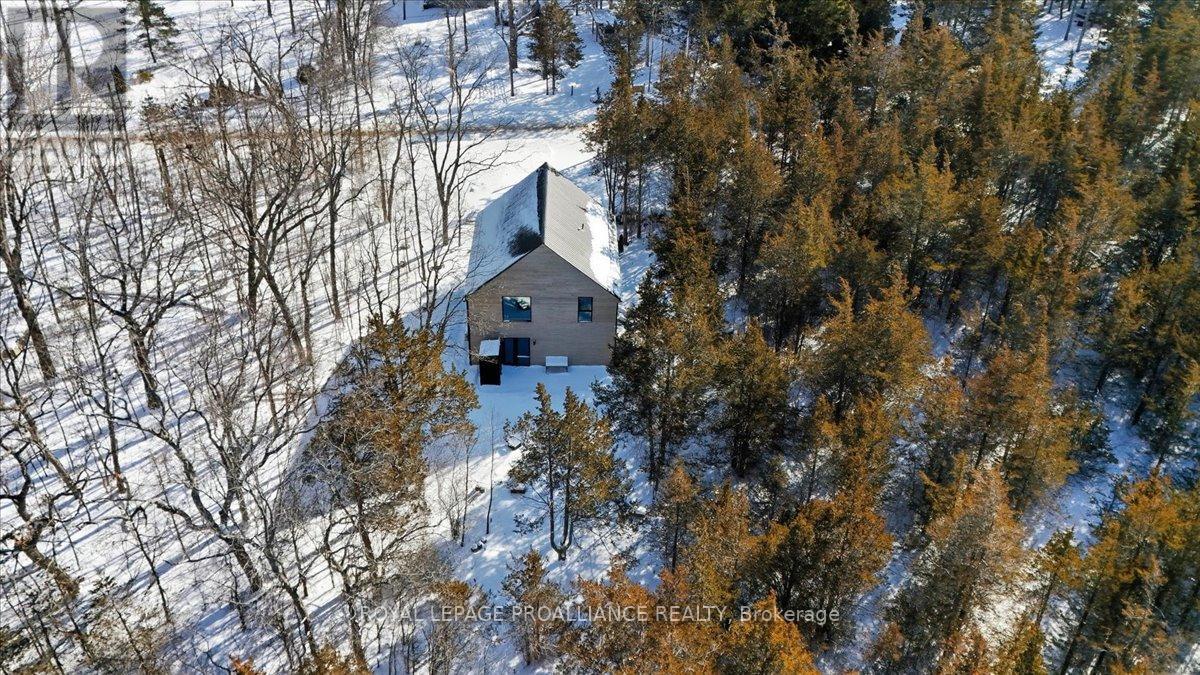 372 Prinyers Cove Crescent, Prince Edward County (North Marysburg Ward), Ontario  K0K 2T0 - Photo 41 - X12736504