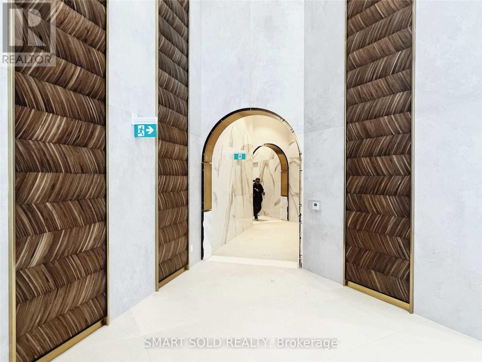 1807 - 1000 Portage Parkway, Vaughan, Ontario  L4K 5K8 - Photo 7 - N12809778