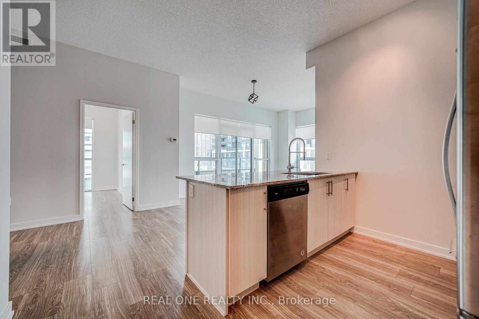 422 - 4055 Parkside Village Drive, Mississauga, Ontario  L5B 0K8 - Photo 10 - W12809786