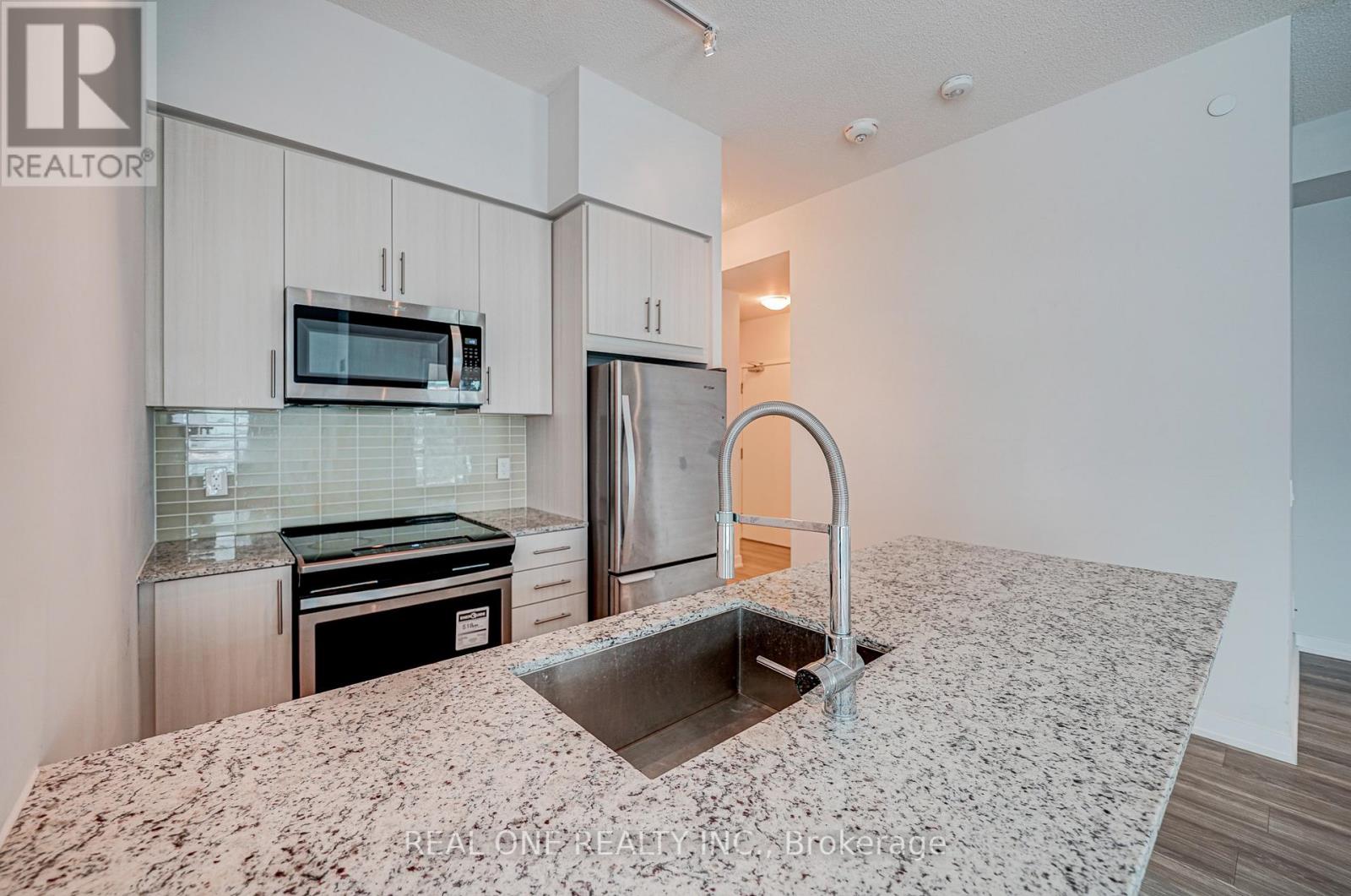 422 - 4055 Parkside Village Drive, Mississauga, Ontario  L5B 0K8 - Photo 13 - W12809786