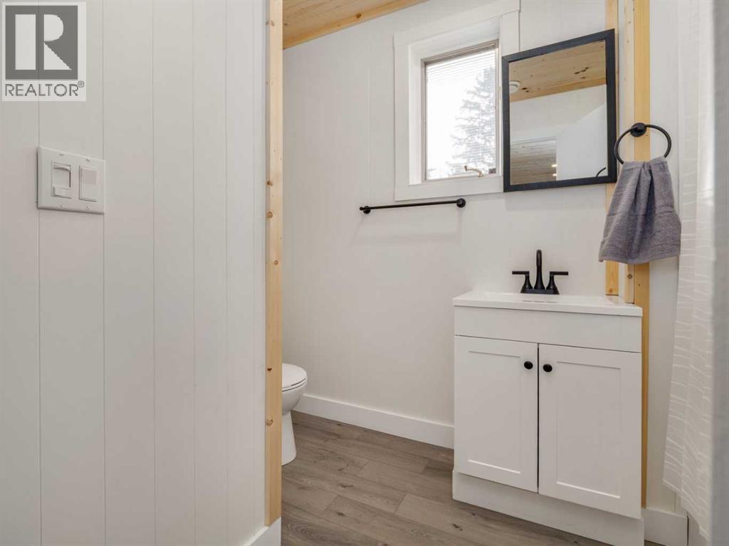 818 Mountain Street, Pincher Creek, Alberta  T0K 1W0 - Photo 25 - A2286562