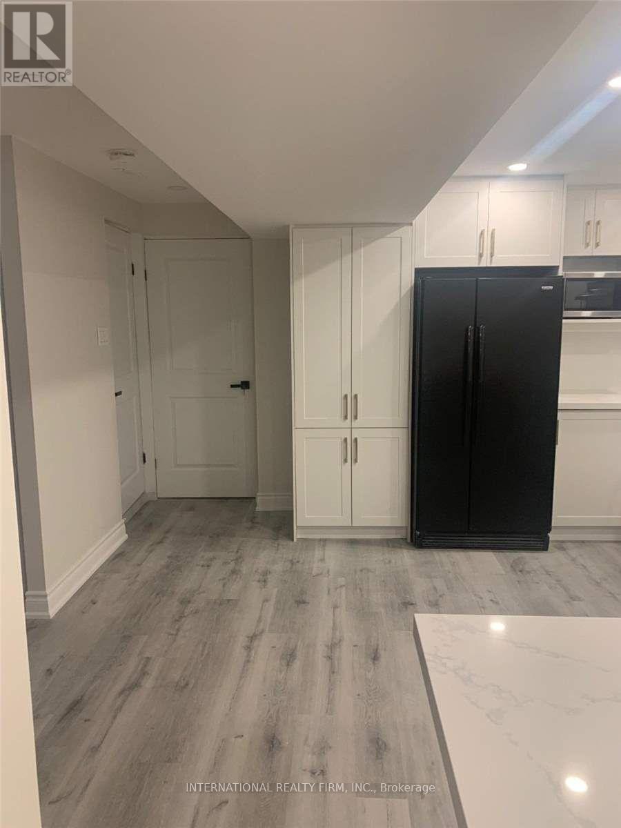 62 Embassy Drive, Vaughan, Ontario  L4L 5B1 - Photo 3 - N12809794