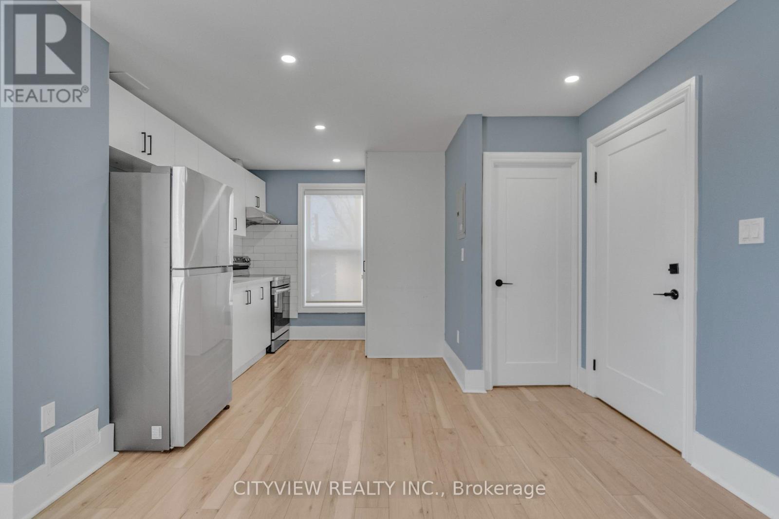 382 Beach Road, Hamilton, Ontario  L8H 3K5 - Photo 23 - X12809792