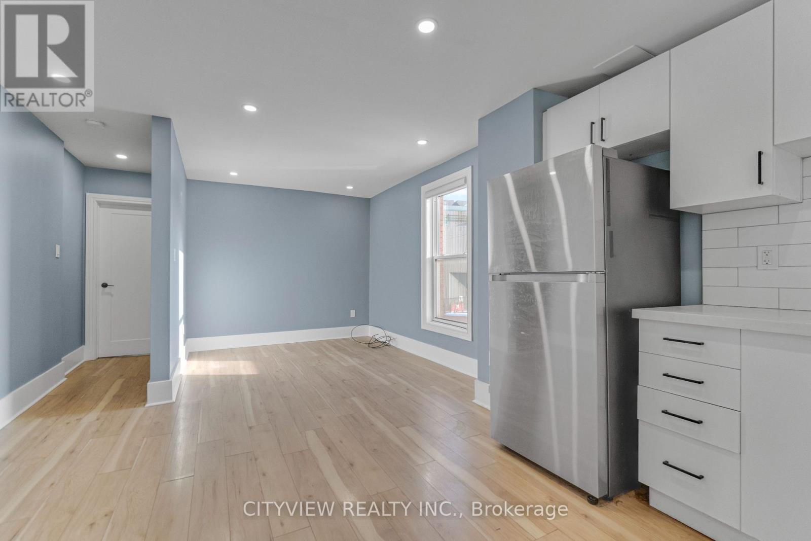 382 Beach Road, Hamilton, Ontario  L8H 3K5 - Photo 25 - X12809792