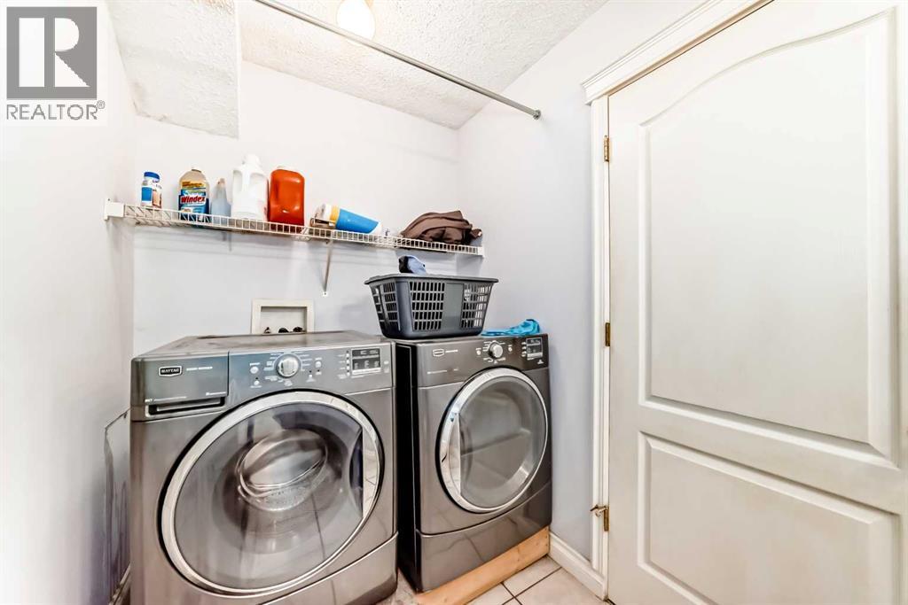 215 Appleglen Park Se, Calgary, Alberta  T2A 7V9 - Photo 12 - A2286547