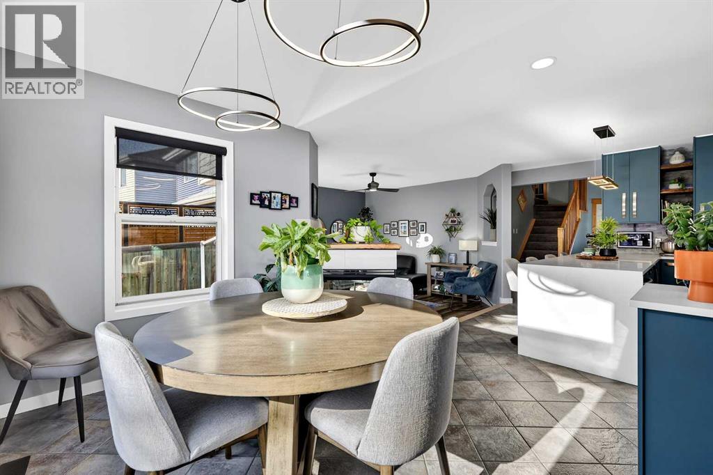 61 Somerset Crescent Sw, Calgary, Alberta  T2Y 3V8 - Photo 8 - A2287399