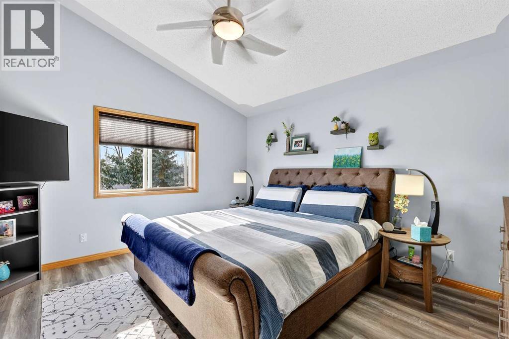 61 Somerset Crescent Sw, Calgary, Alberta  T2Y 3V8 - Photo 23 - A2287399