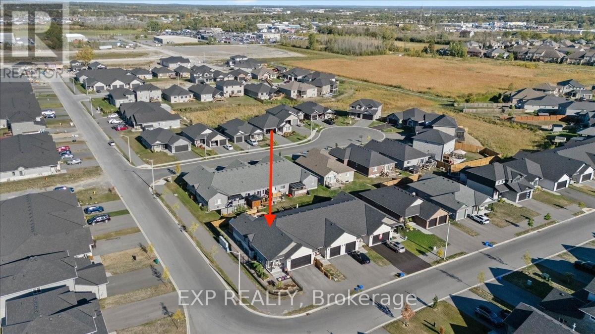 30 Raycroft Drive, Belleville (Thurlow Ward), Ontario  K8N 0R4 - Photo 33 - X12809824