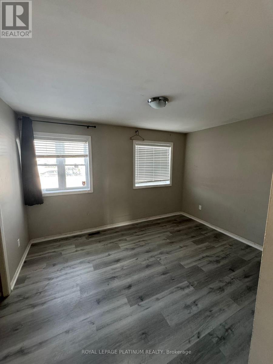 179 Bartley Bull Parkway, Brampton, Ontario  L6W 2K1 - Photo 2 - W12755324