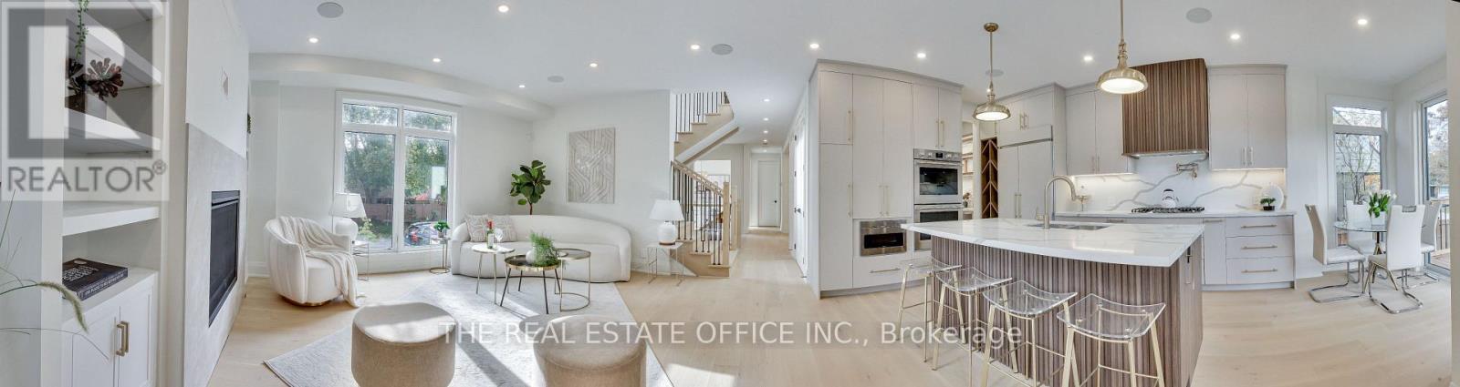 18 Beaverbrook Avenue, Toronto, Ontario  M9B 2M9 - Photo 9 - W12669678