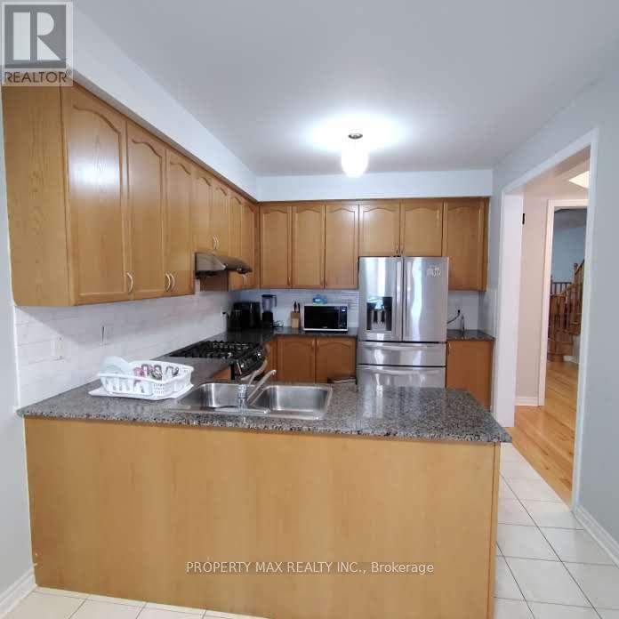 1517 Dusty Drive, Pickering, Ontario  L1X 0C8 - Photo 7 - E12584134