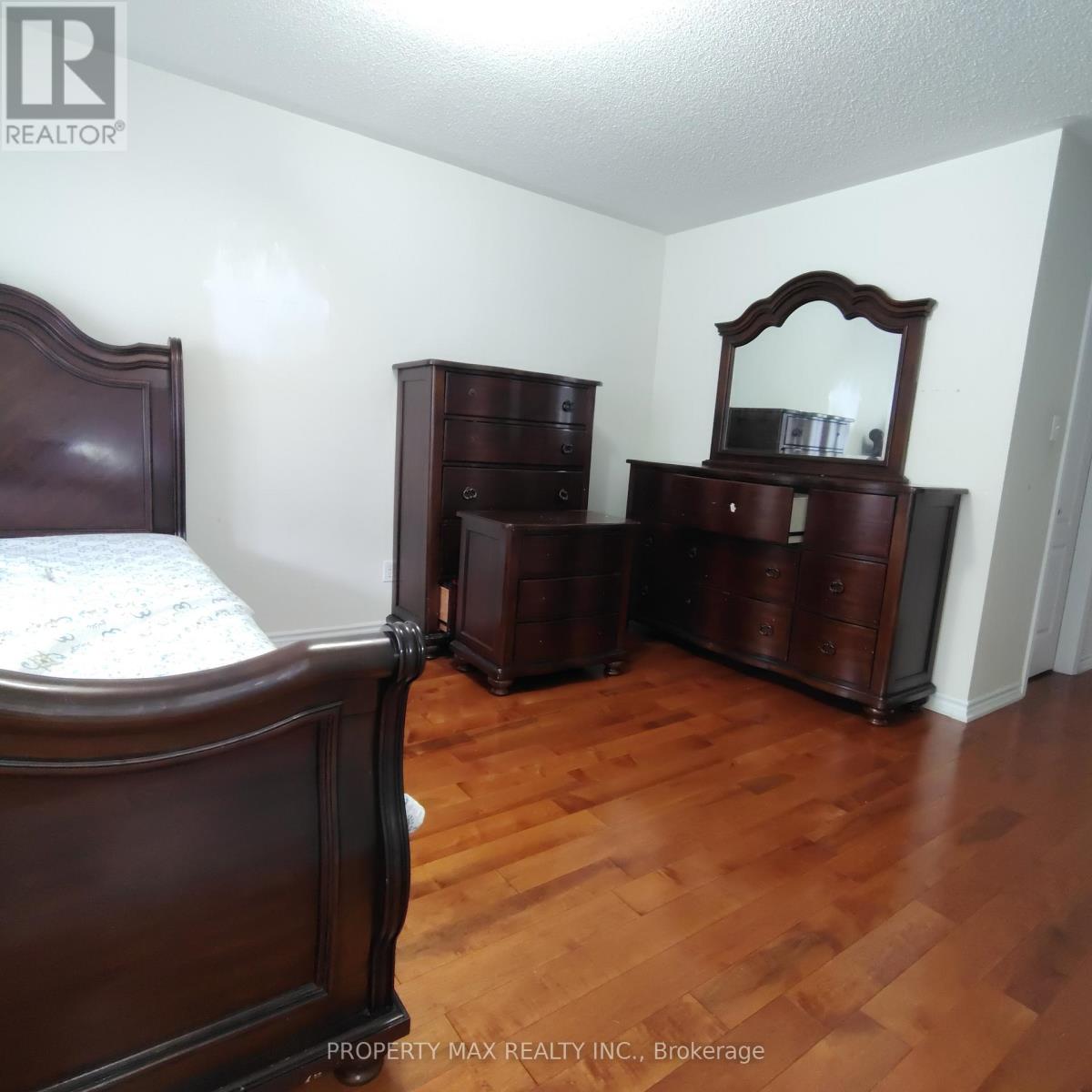 1517 Dusty Drive, Pickering, Ontario  L1X 0C8 - Photo 12 - E12584134