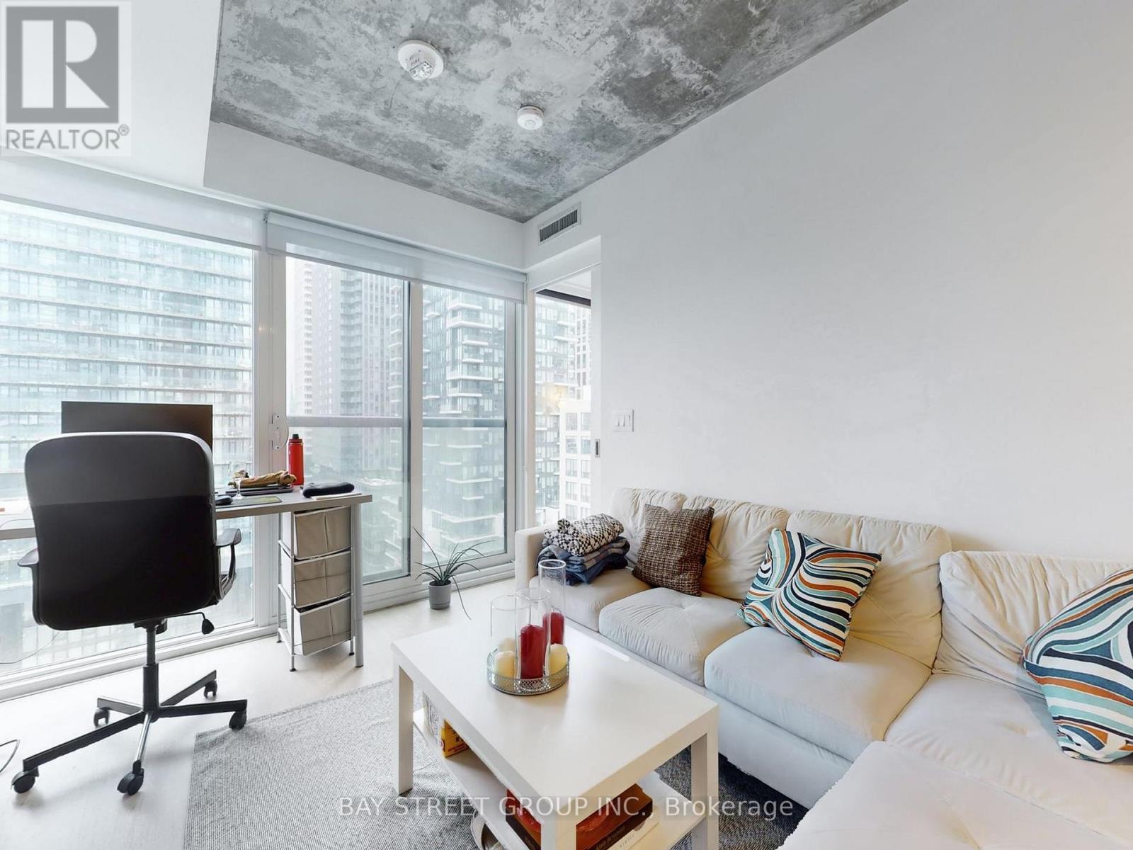 1303 - 65 MUTUAL STREET, Toronto, Ontario