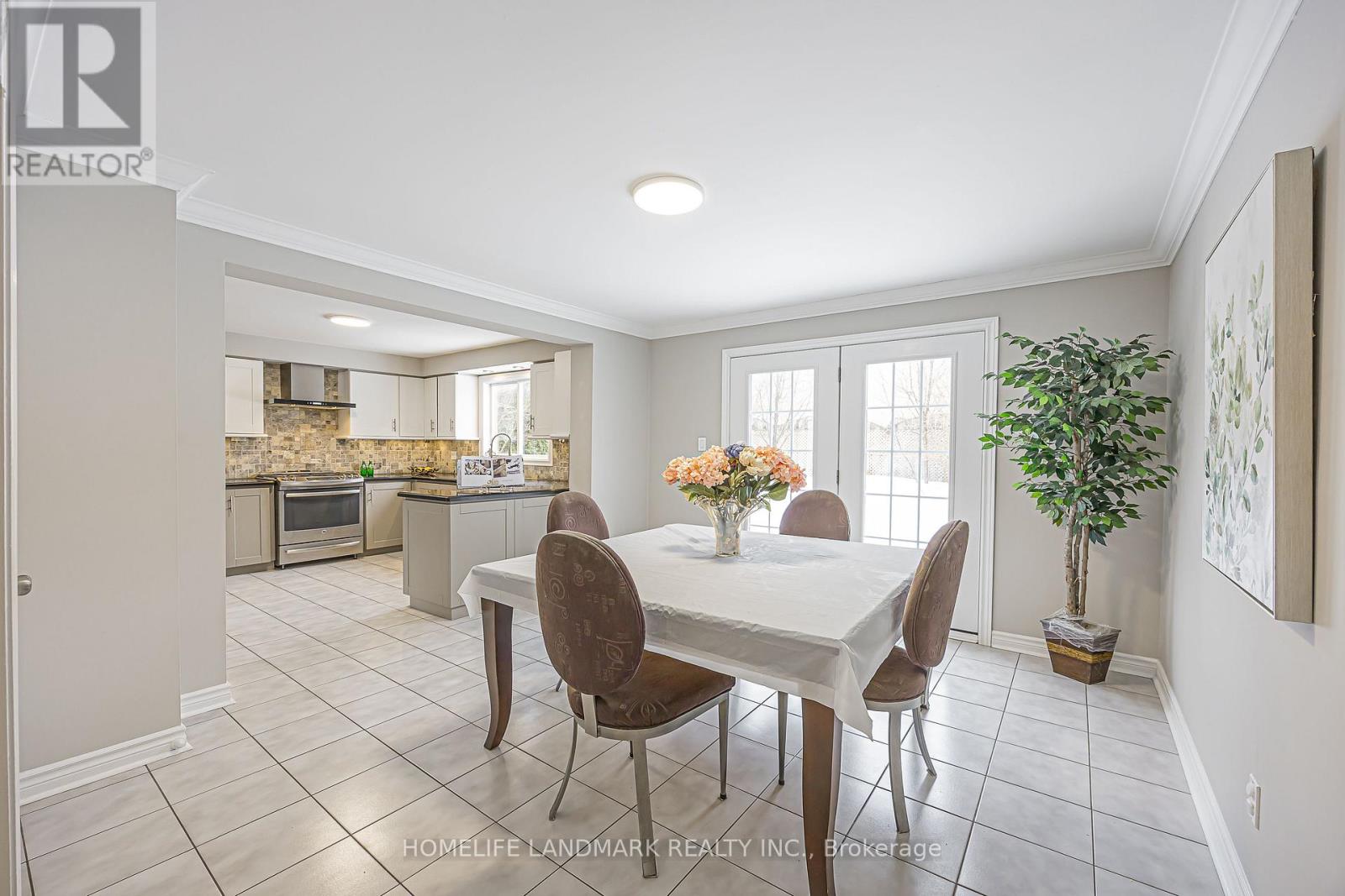 246 Jelley Avenue, Newmarket, Ontario  L3X 1S6 - Photo 18 - N12809804