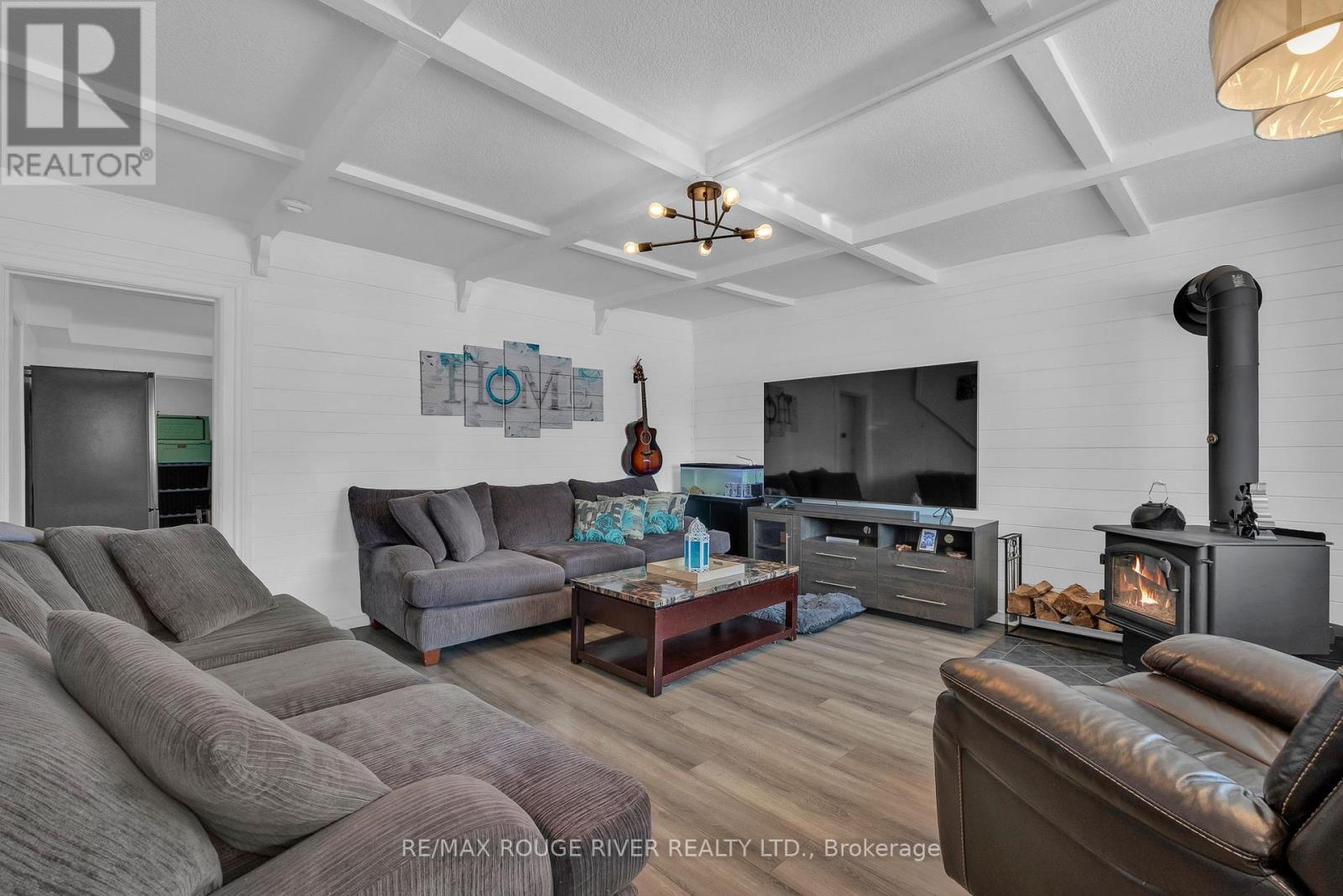 76 Princess Street, Quinte West (Trenton Ward), Ontario  K8V 1T4 - Photo 4 - X12809828