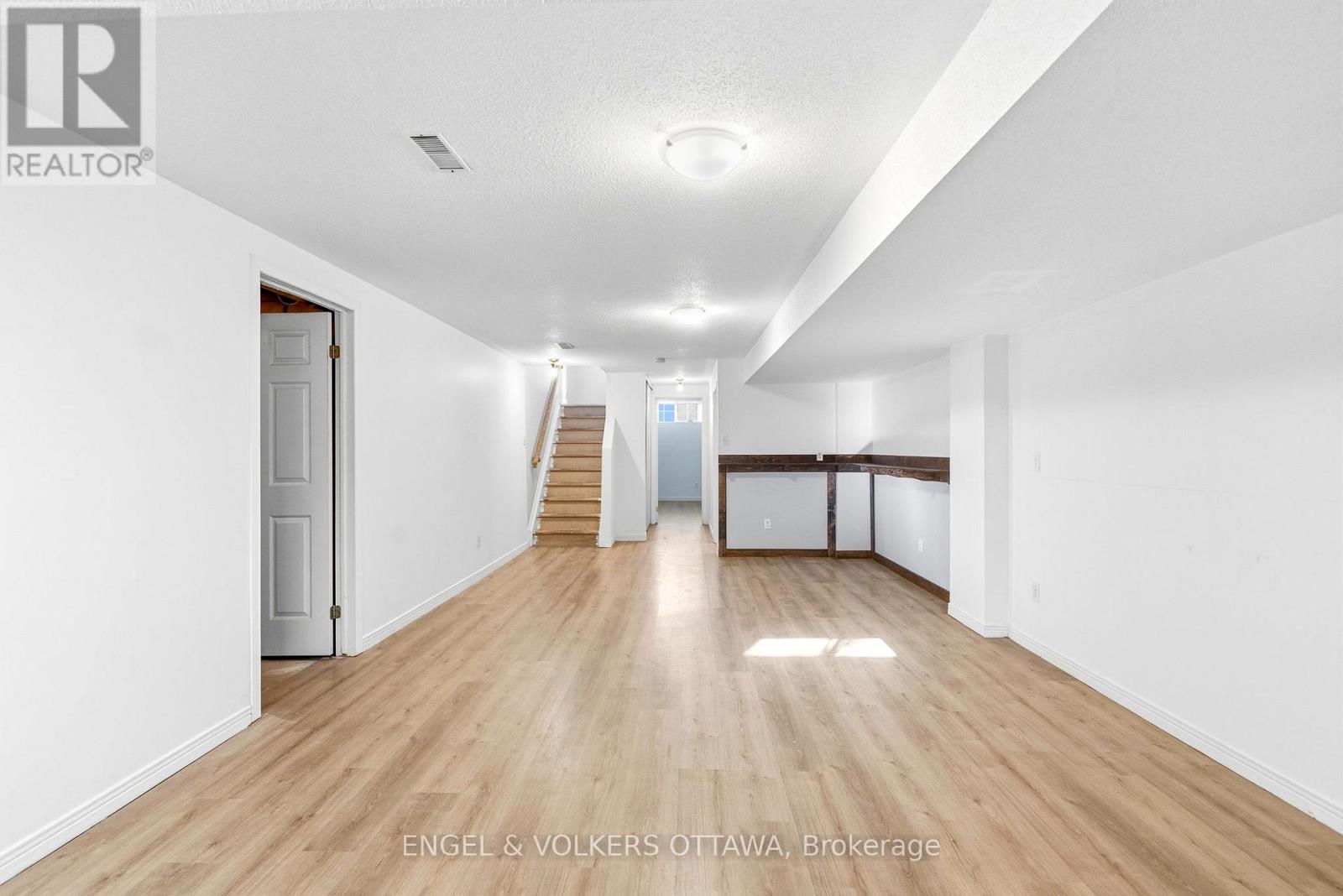 18 Steeple Chase Drive, Ottawa, Ontario  K2M 2K1 - Photo 22 - X12809830