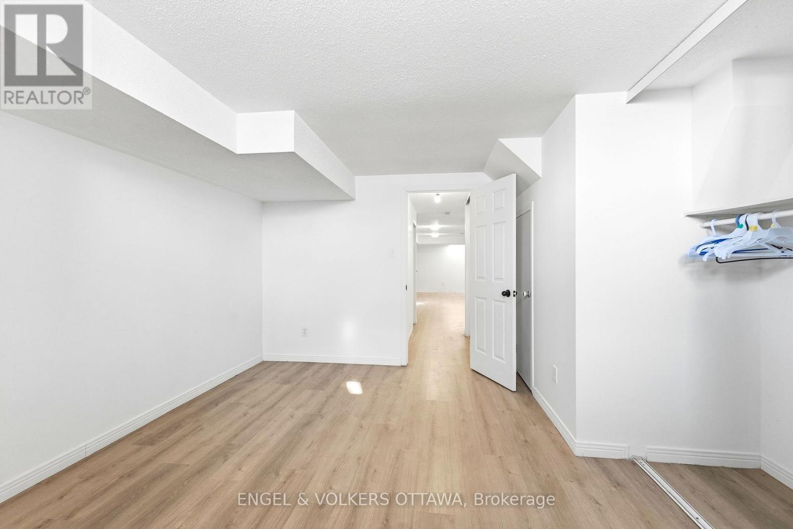 18 Steeple Chase Drive, Ottawa, Ontario  K2M 2K1 - Photo 25 - X12809830