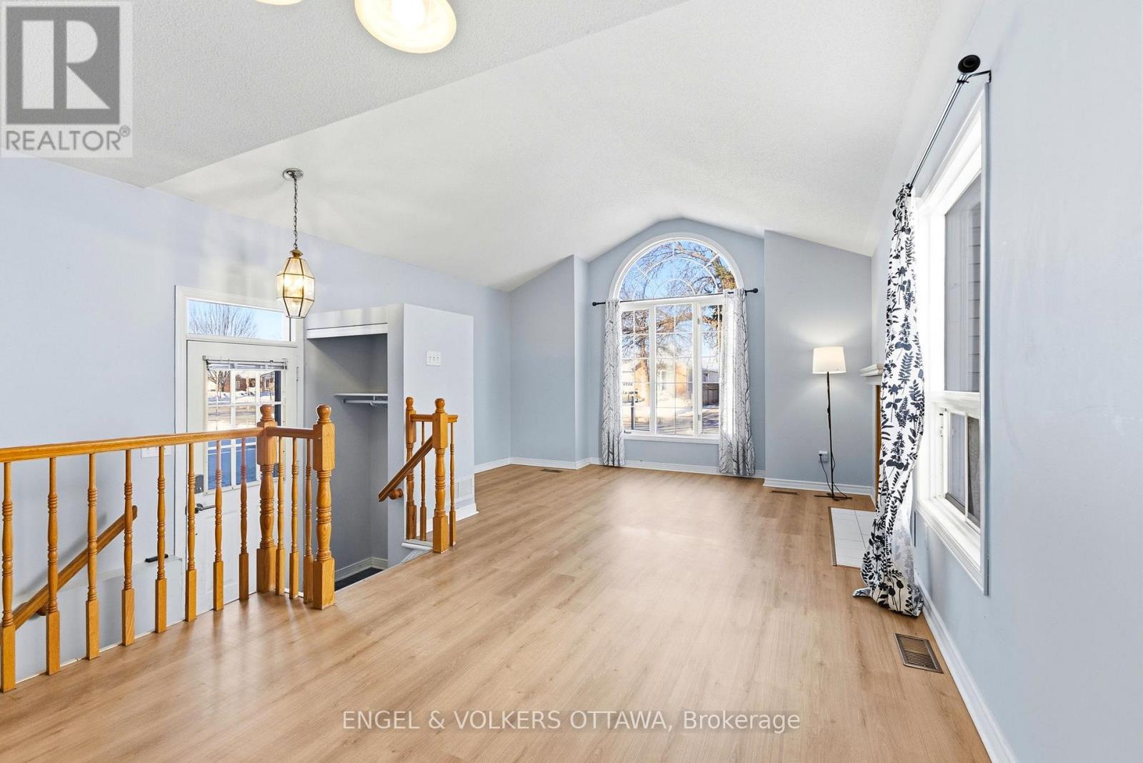 18 Steeple Chase Drive, Ottawa, Ontario  K2M 2K1 - Photo 6 - X12809830