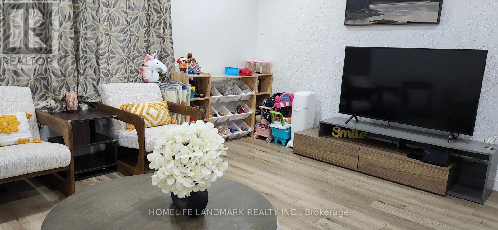 335 Shamrock Court, Oshawa, Ontario  L1J 6X9 - Photo 5 - E12809812