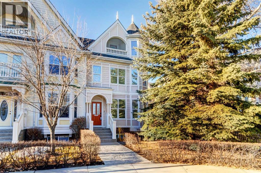 236 Somme Avenue SW, Calgary, Alberta