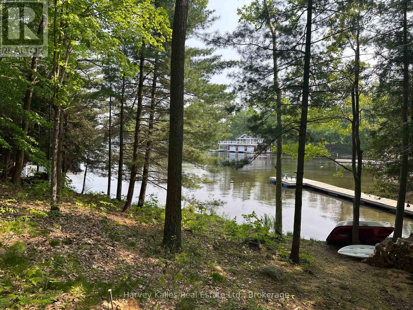 4 - 1254 Barlochan Road, Muskoka Lakes, Ontario P1P 1R2 - Photo 4 - X12264878