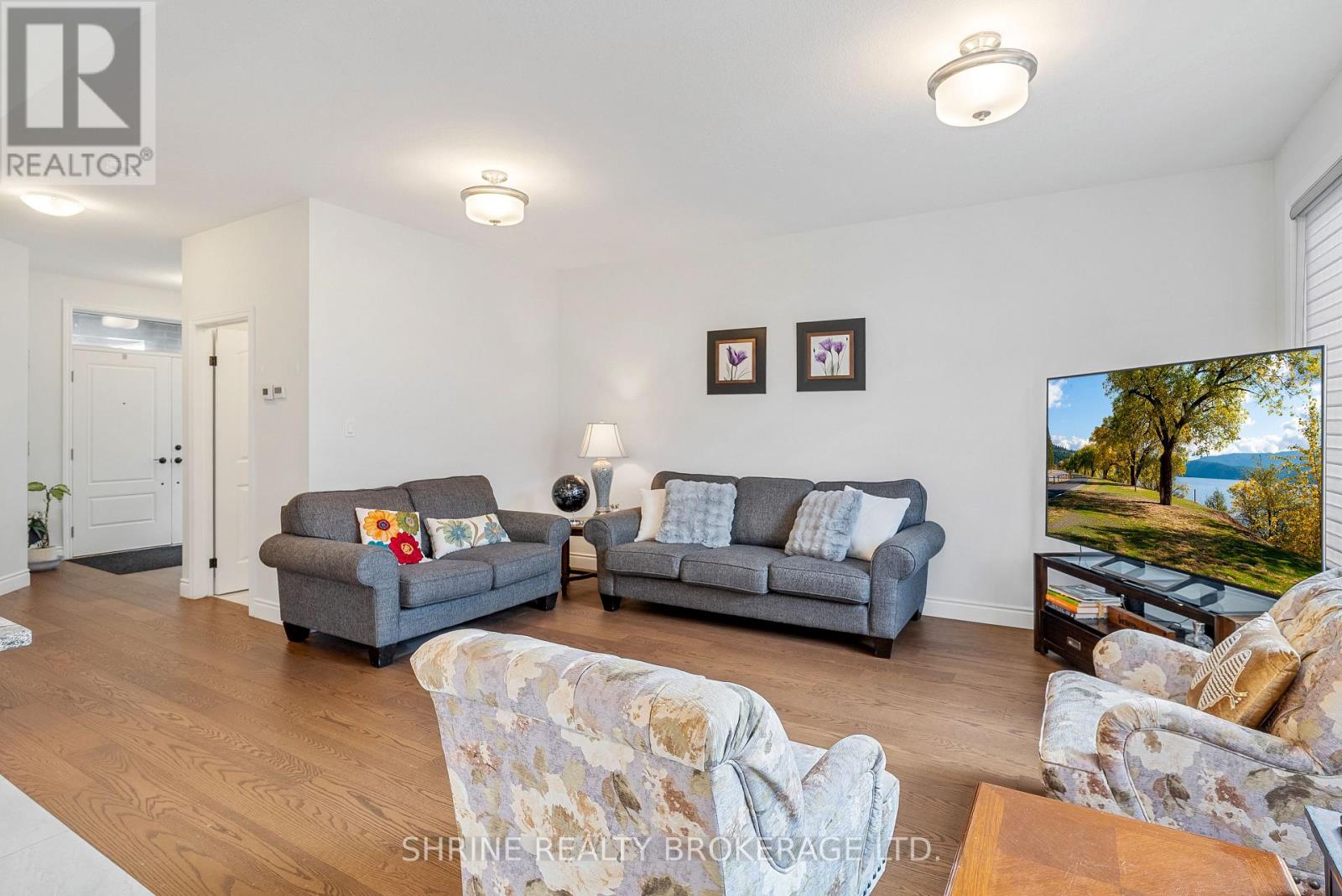 3719 Somerston Crescent, London South, Ontario  N6L 0G4 - Photo 10 - X12809846