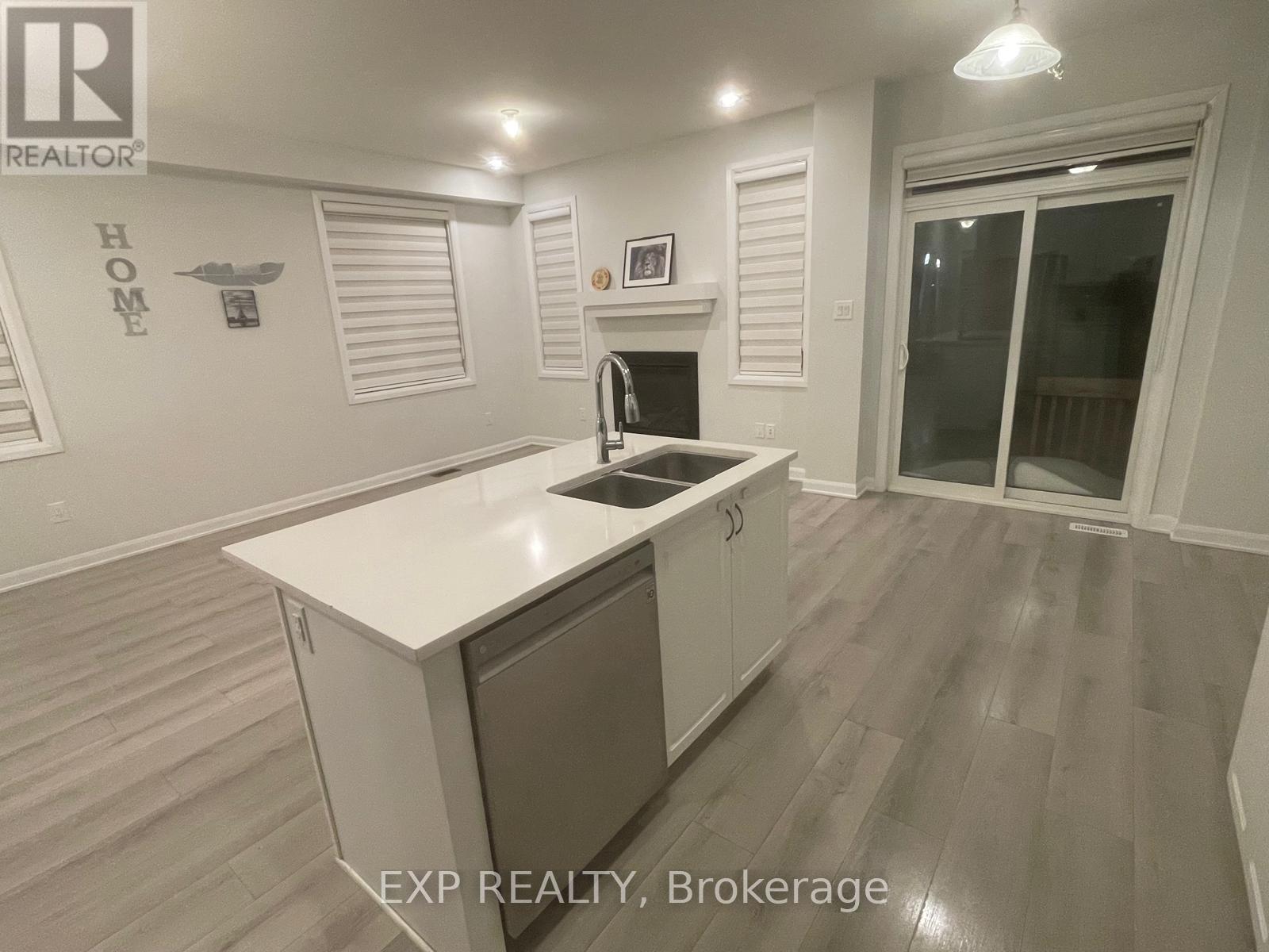 1075 Ballyhale Heights S, Ottawa, Ontario  K2J 6Y1 - Photo 10 - X12809850