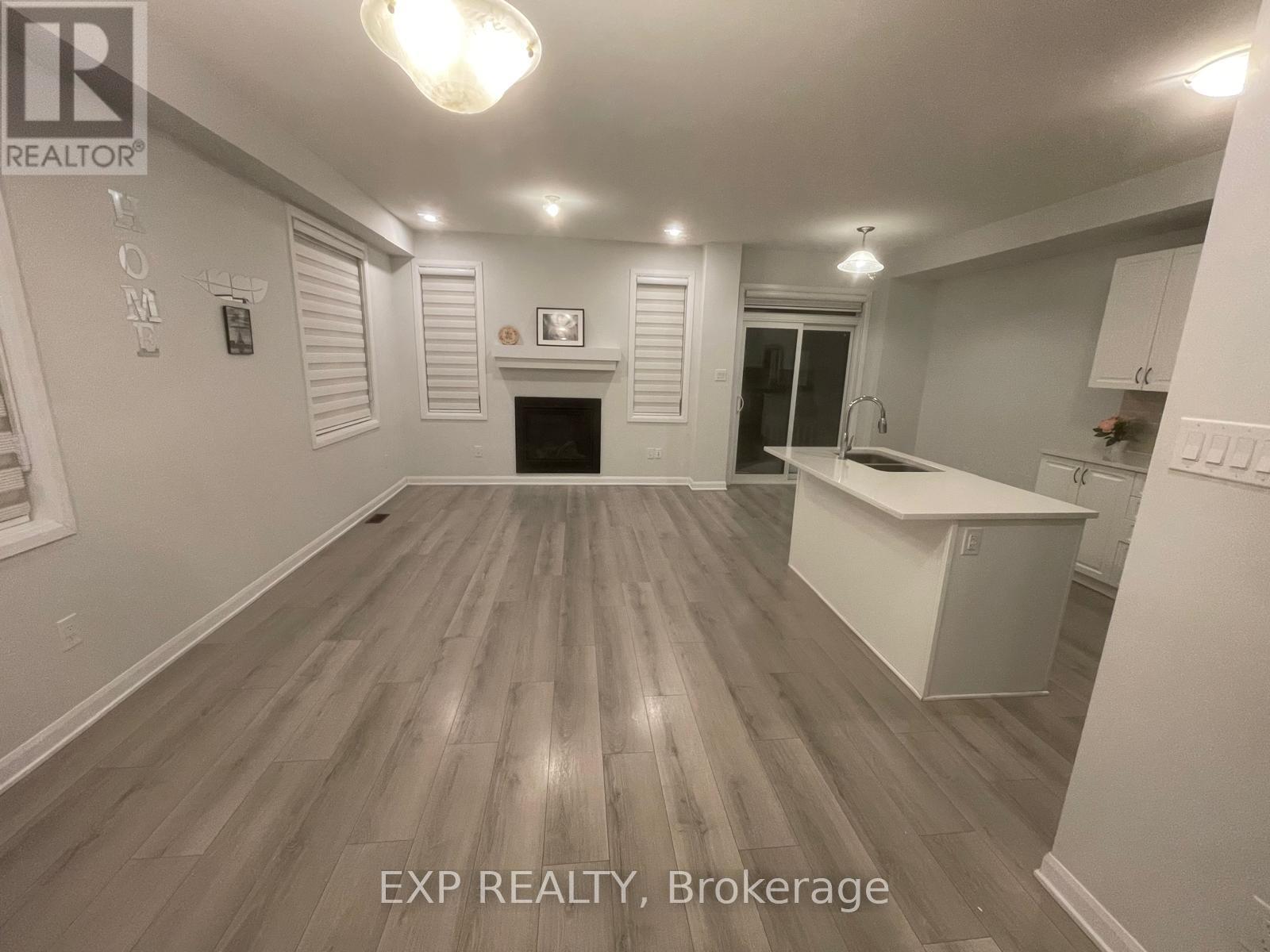 1075 Ballyhale Heights S, Ottawa, Ontario  K2J 6Y1 - Photo 4 - X12809850