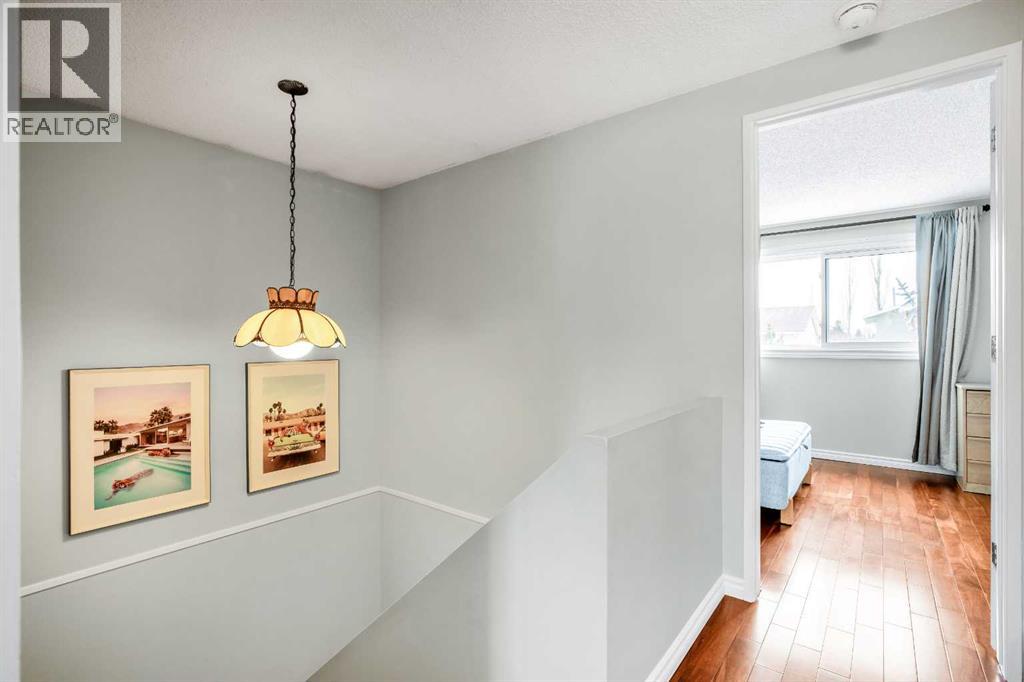 71 Strathcona Crescent Sw, Calgary, Alberta  T3H 1K9 - Photo 13 - A2287393