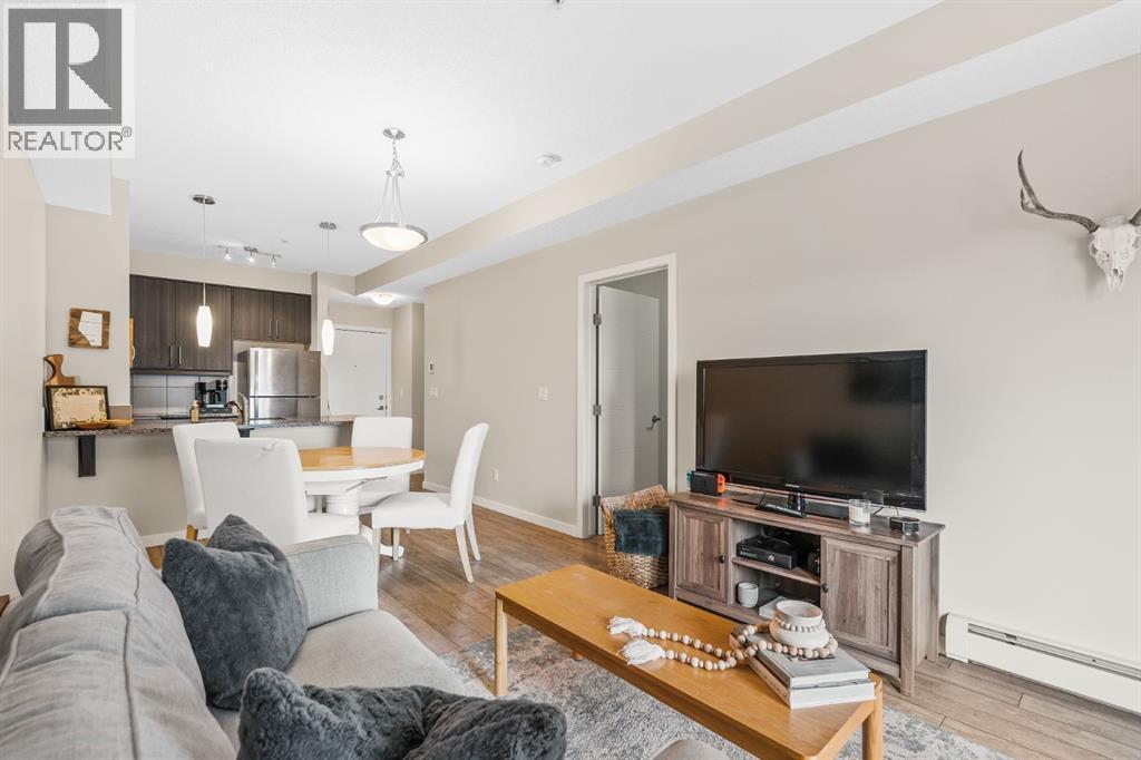 305, 402 Marquis Lane Se, Calgary, Alberta  T3M 2G7 - Photo 12 - A2286949