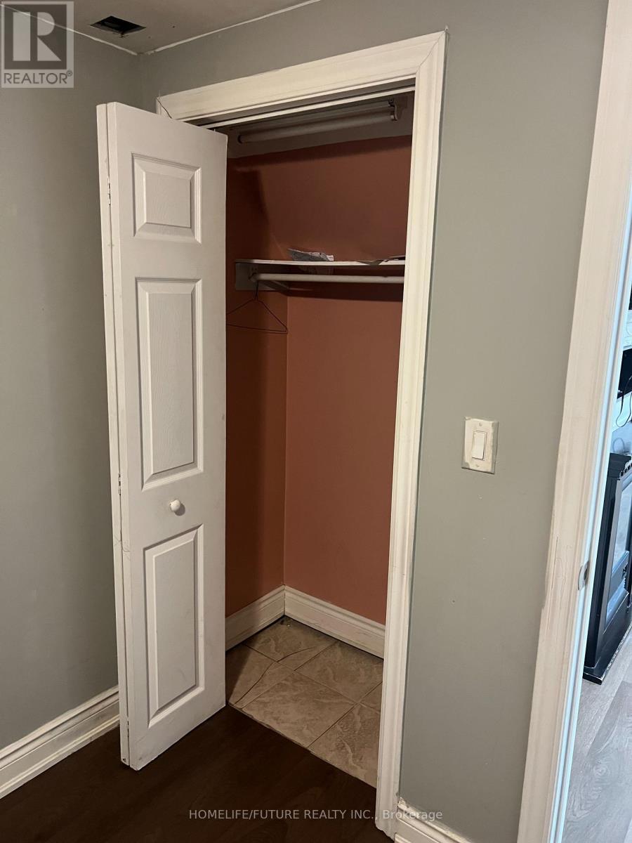 Bsmt - 35 Yelland Street, Toronto, Ontario  M9N 3M3 - Photo 8 - W12806418