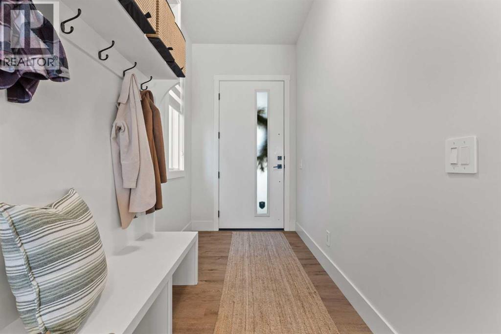 79 Sandpiper Bend, Chestermere, Alberta  T1X 2S6 - Photo 3 - A2279050