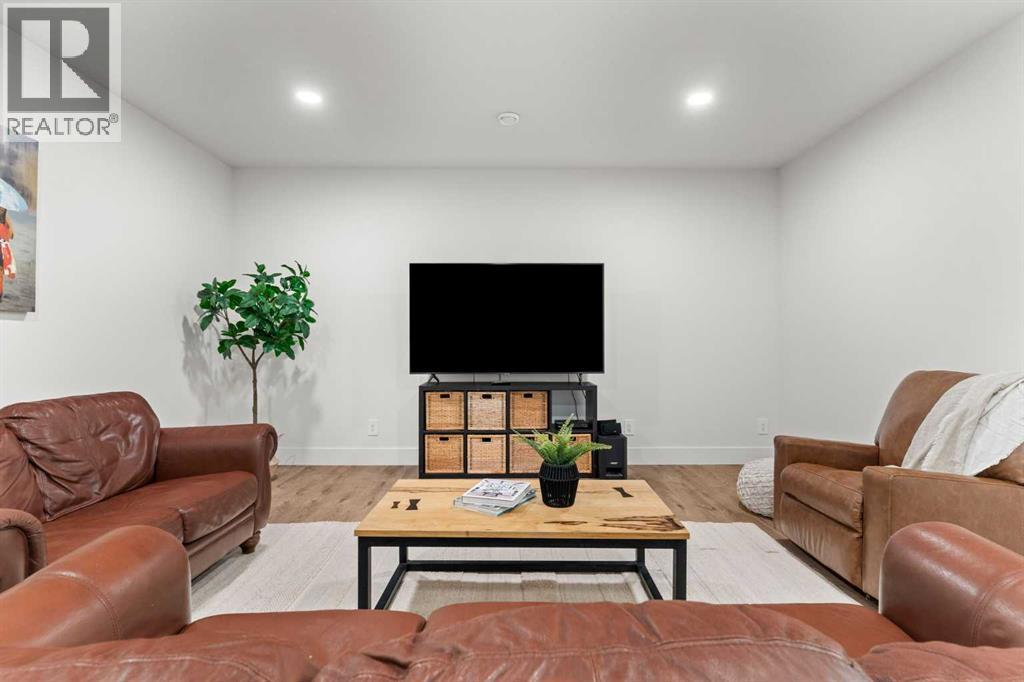 79 Sandpiper Bend, Chestermere, Alberta  T1X 2S6 - Photo 37 - A2279050