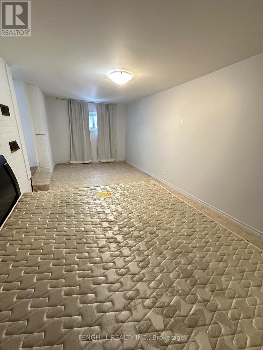 Main - 218 Finch Avenue E, Toronto, Ontario  M2N 4R9 - Photo 11 - C12809858