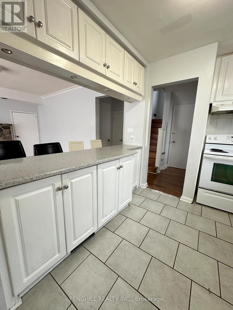 Main - 218 Finch Avenue E, Toronto, Ontario  M2N 4R9 - Photo 13 - C12809858