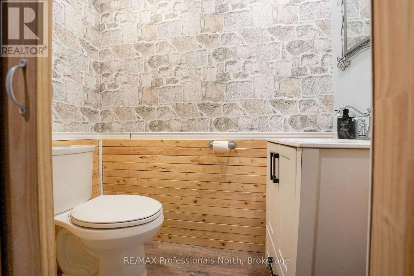 1065 Henderson's Road, Minden Hills (Lutterworth), Ontario  K0M 2S0 - Photo 18 - X12809886