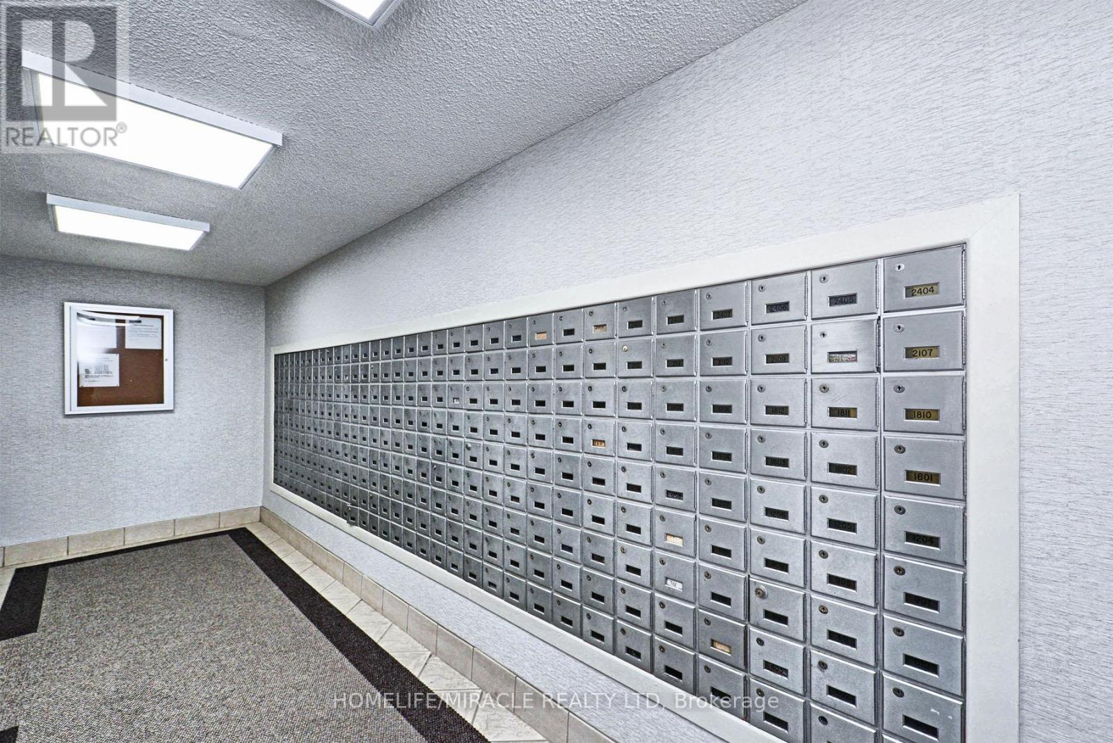 2005 - 18 Knightsbridge Road, Brampton, Ontario  L6T 3X5 - Photo 45 - W12809506