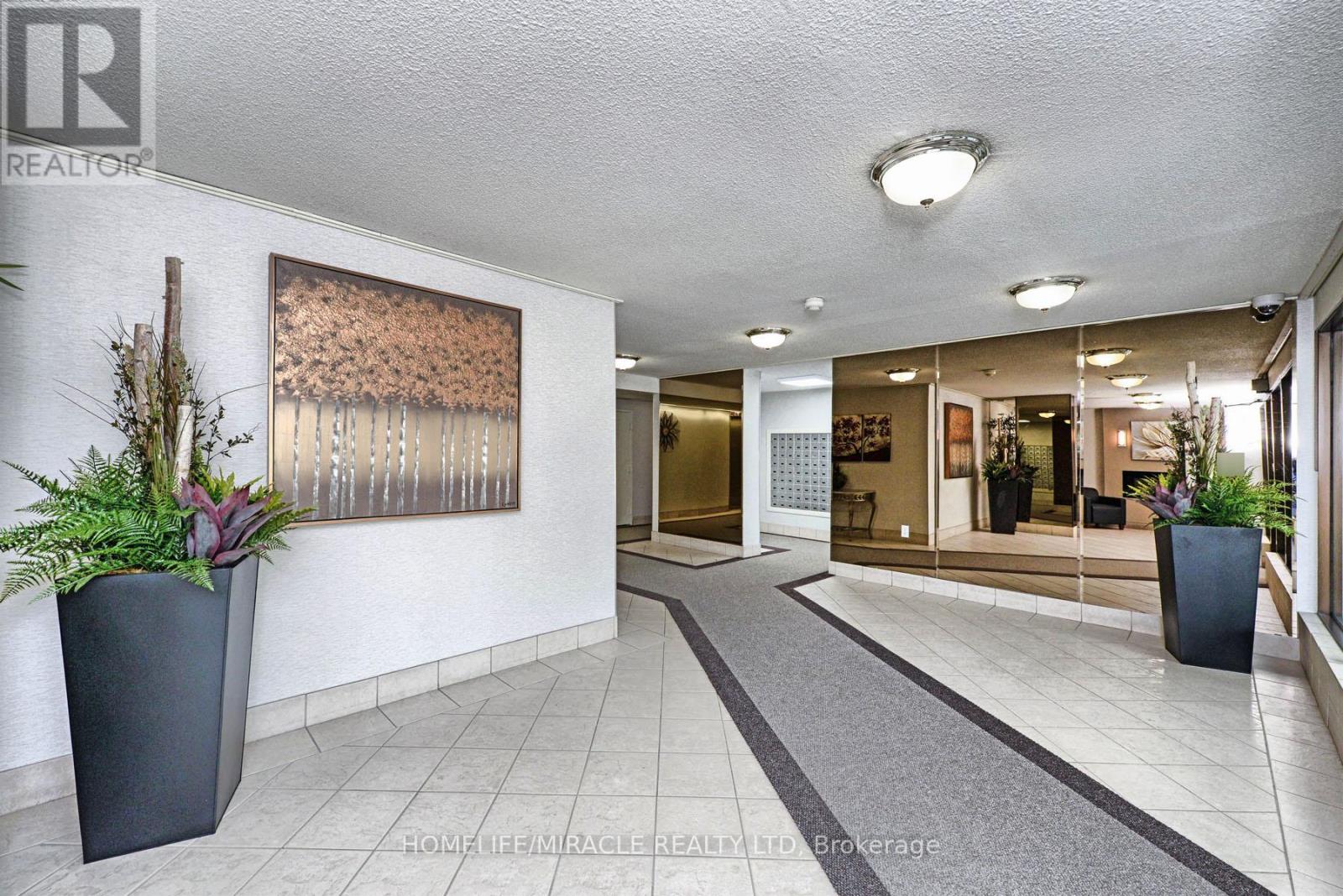 2005 - 18 Knightsbridge Road, Brampton, Ontario  L6T 3X5 - Photo 43 - W12809506