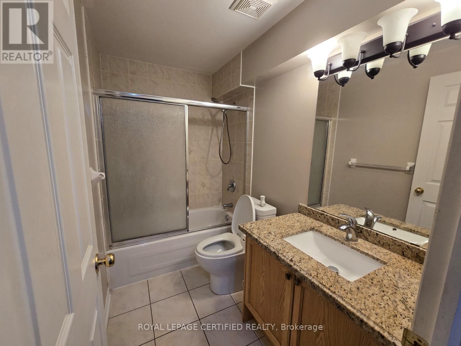 35 Woodcrest Court, Kitchener, Ontario  N2P 2K2 - Photo 10 - X12773530