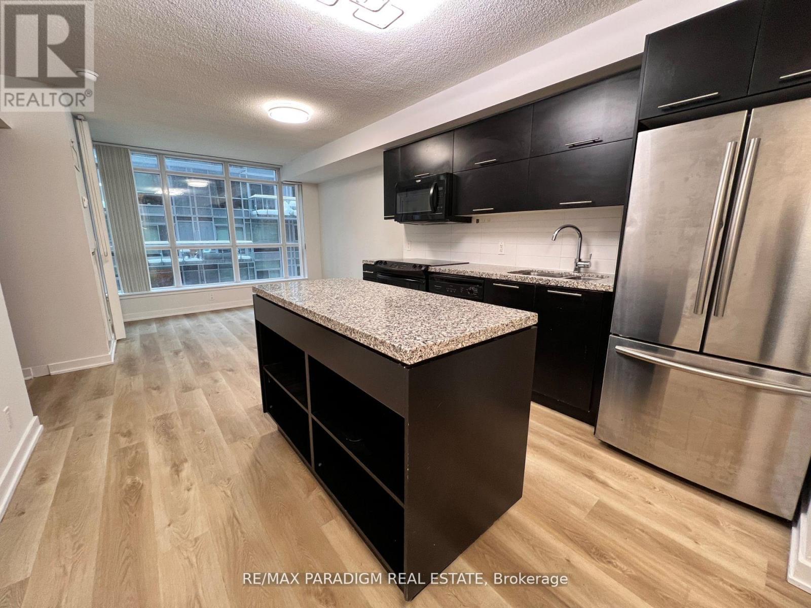 416 - 21 Nelson Street, Toronto (University), Ontario  M5V 1T8 - Photo 5 - C12809882