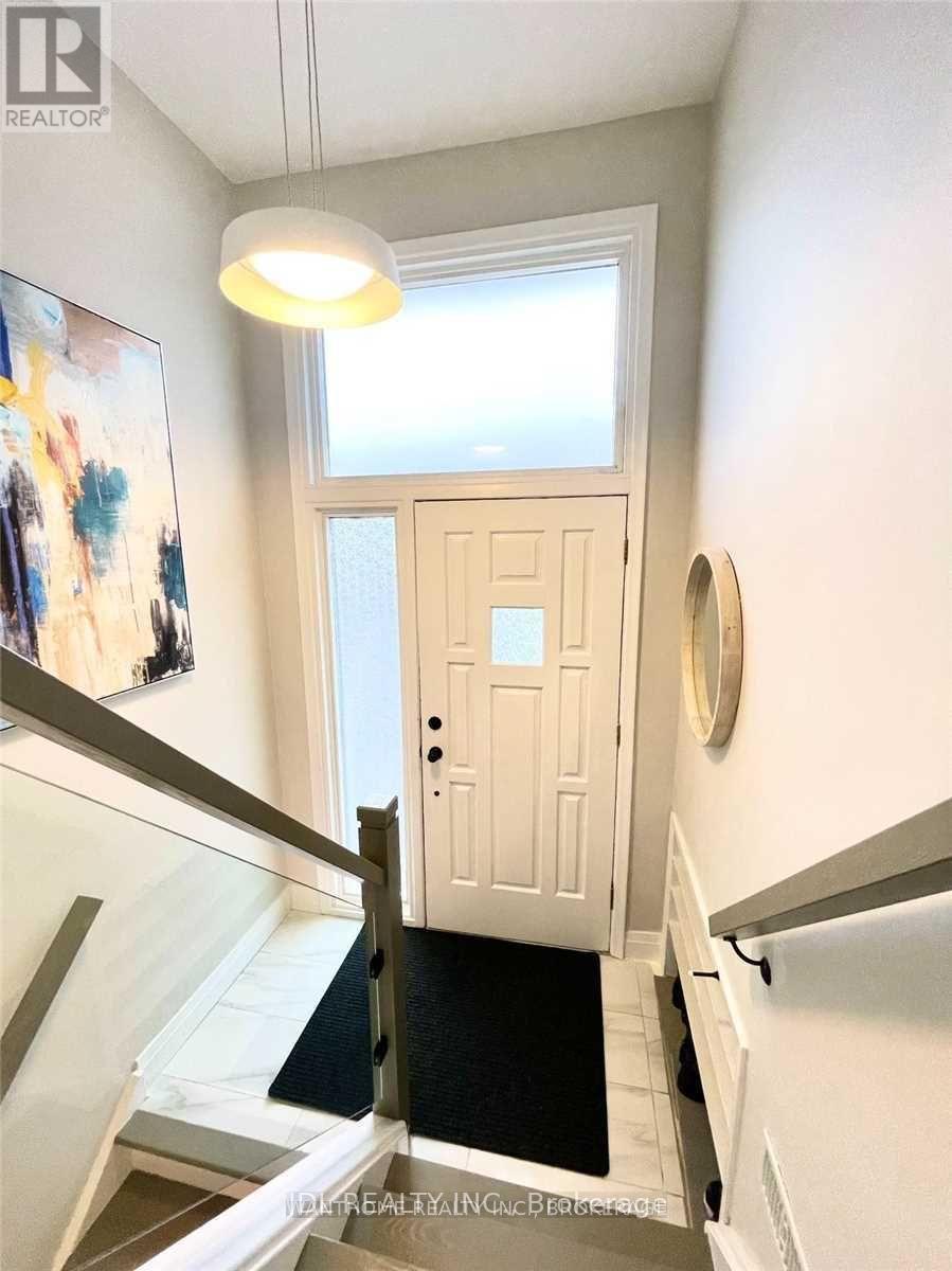 379 Alper Street, Richmond Hill (Crosby), Ontario  L4C 2Z3 - Photo 16 - N12809876