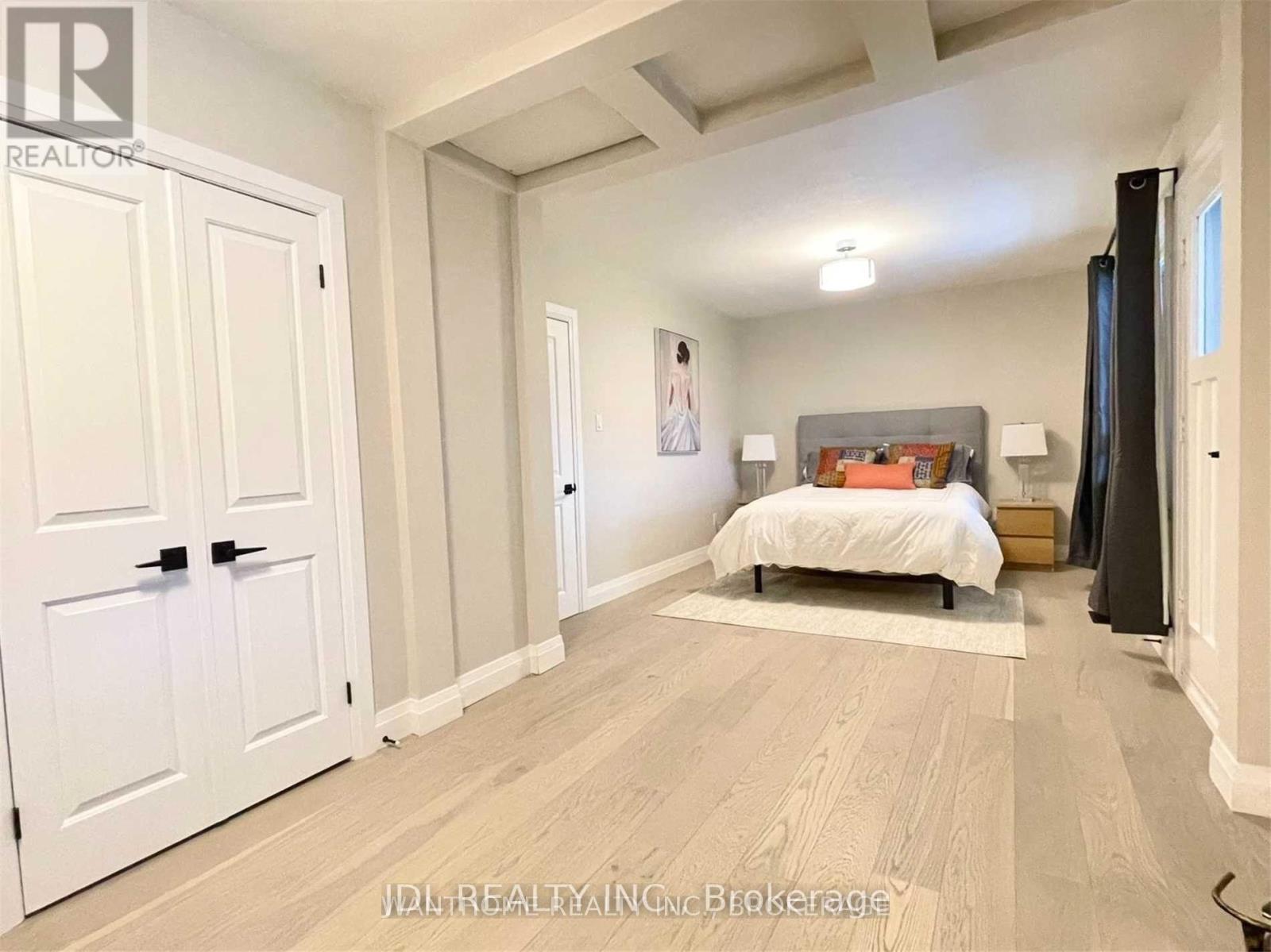 379 Alper Street, Richmond Hill (Crosby), Ontario  L4C 2Z3 - Photo 7 - N12809876