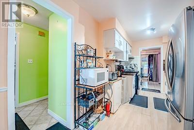 70 Somerset Drive, Brampton, Ontario  L6Z 1C5 - Photo 14 - W12809870