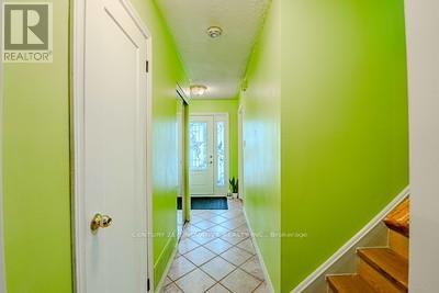 70 Somerset Drive, Brampton, Ontario  L6Z 1C5 - Photo 6 - W12809870