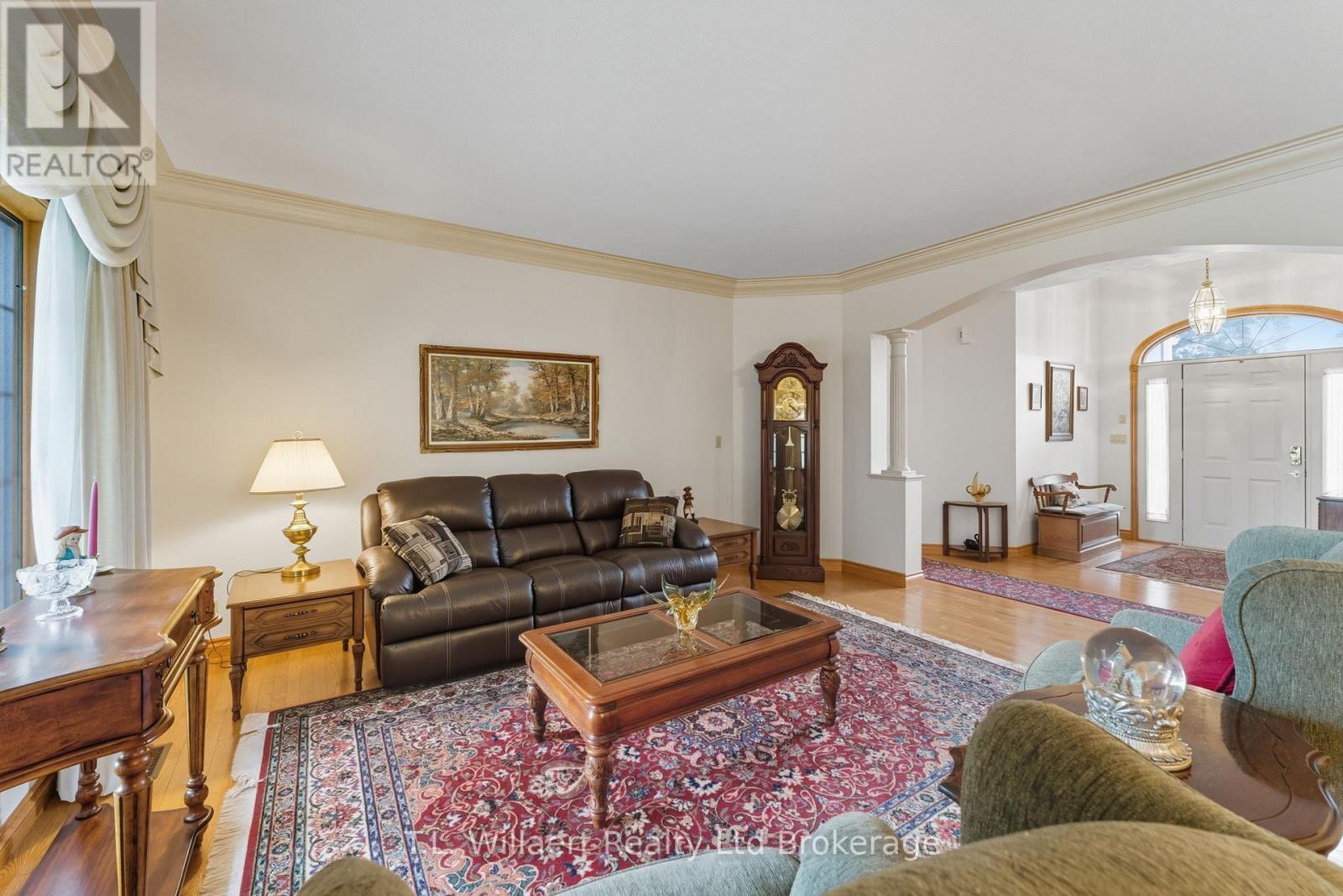 51 Demeyere Avenue, Tillsonburg, Ontario  N4G 5P8 - Photo 5 - X12426552