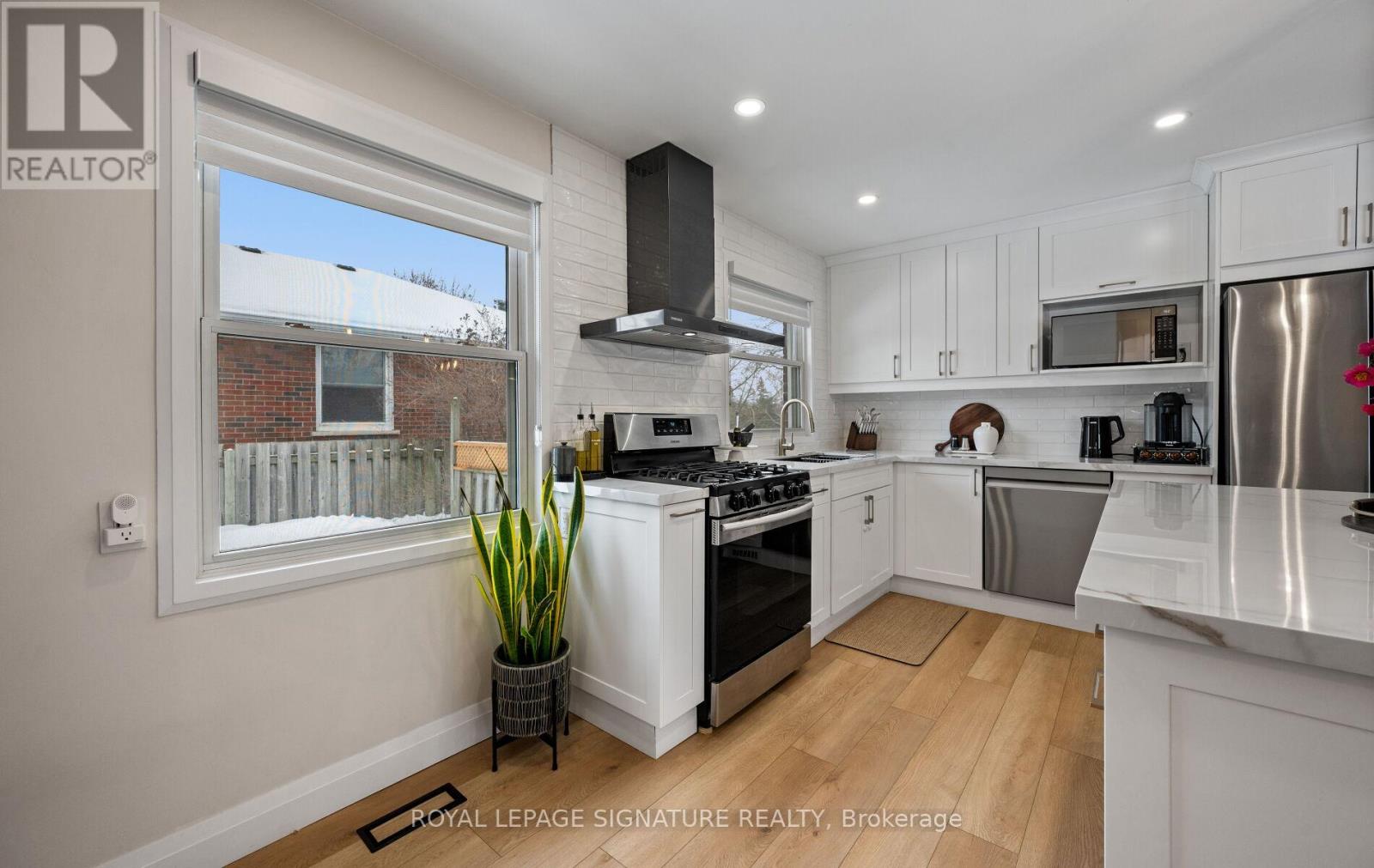 357 Rossland Road E, Oshawa, Ontario  L1G 2X2 - Photo 19 - E12809906