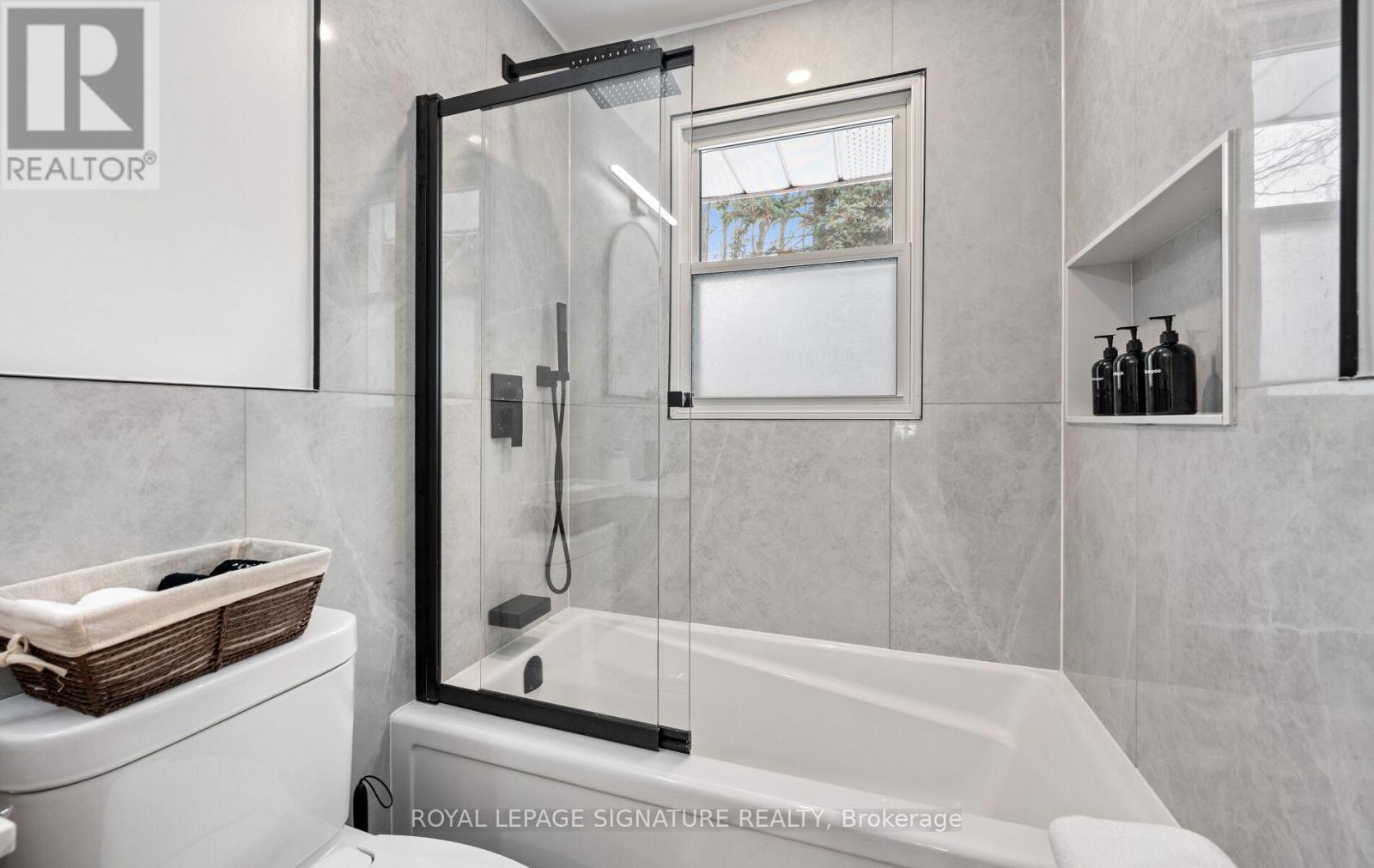 357 Rossland Road E, Oshawa, Ontario  L1G 2X2 - Photo 32 - E12809906