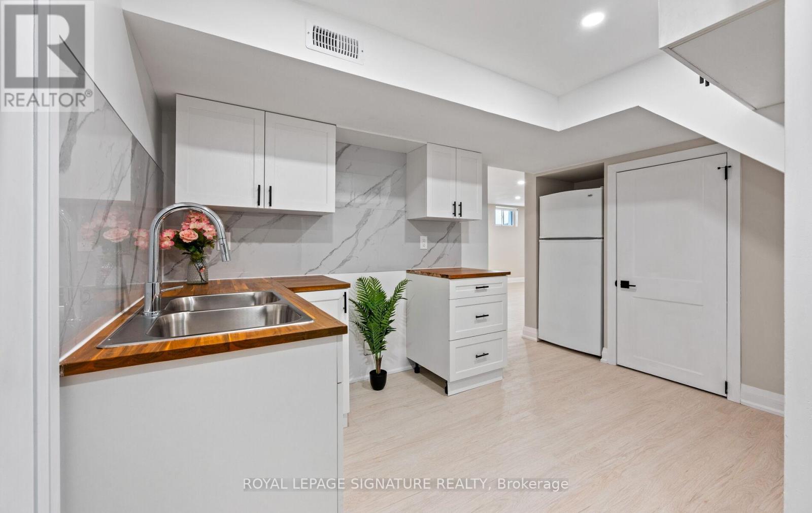 357 Rossland Road E, Oshawa, Ontario  L1G 2X2 - Photo 39 - E12809906